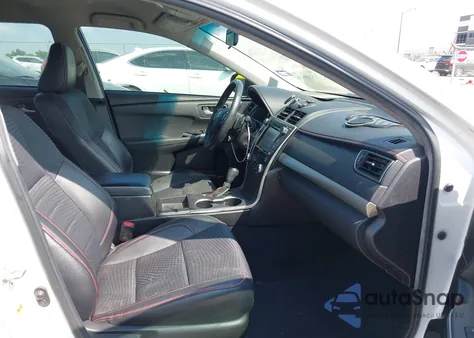 2015 Toyota Camry Se z USA, uszkodzony, nr VIN 4T1BF1FK8FU498211